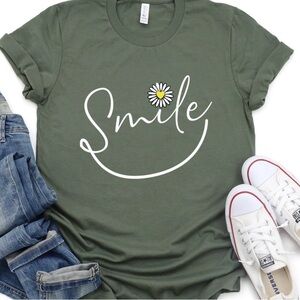 41. Smile 🌼 Tee